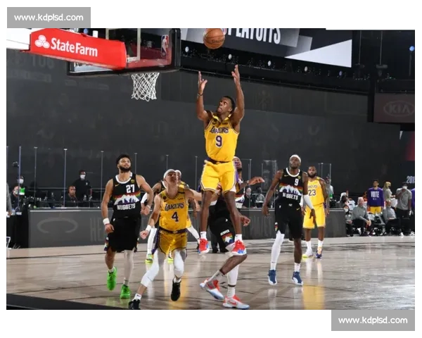 篮球比赛全程数据解读与关键时刻走势深度分析